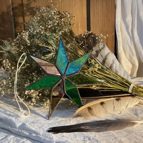 Grande étoile verte et miroir rose